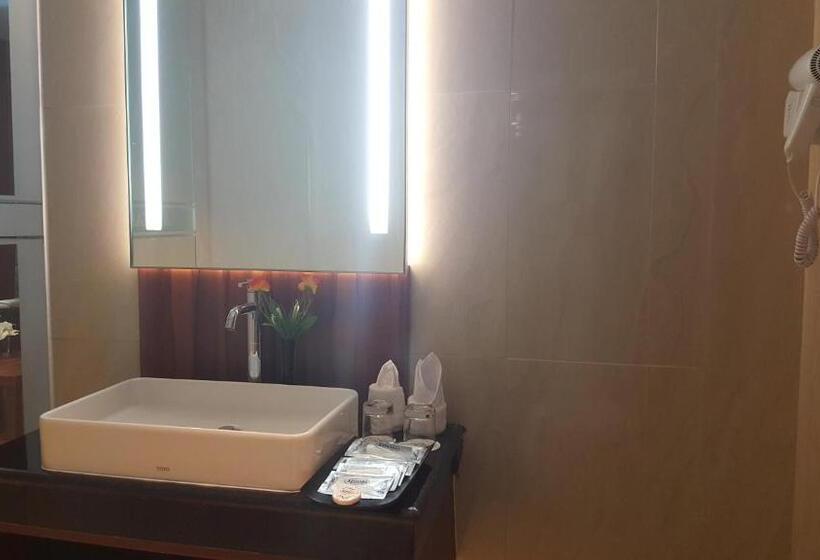 オーシャンビューデラックスルーム, Arthama Hotels Makassar