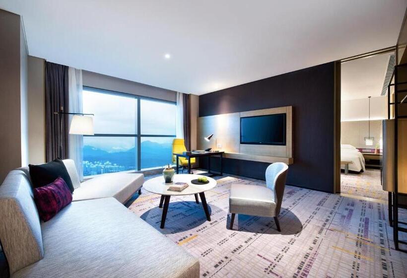 스위트 킹사이즈 침대, Crowne Plaza Baoji City Center, An Ihg