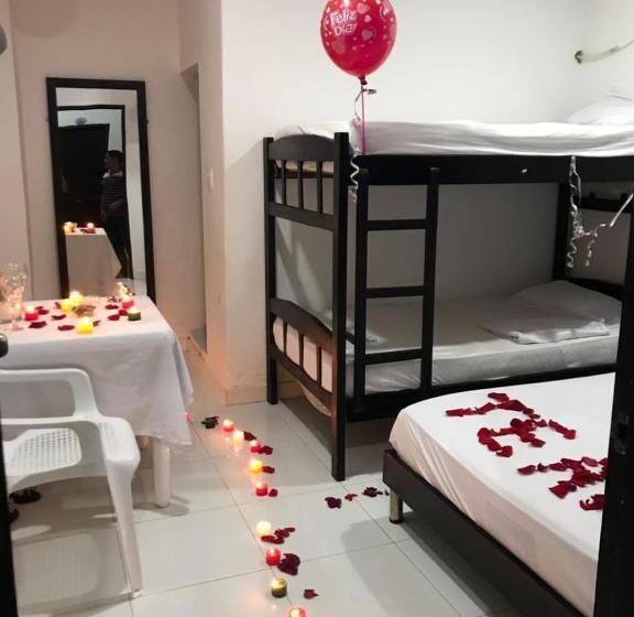 חדר סטנדרט לארבעה, Don Toño Tolú