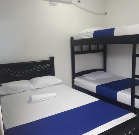 חדר סטנדרט לארבעה, Don Toño Tolú