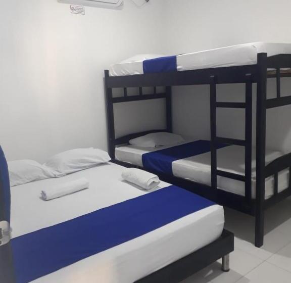 חדר סטנדרט לארבעה, Don Toño Tolú