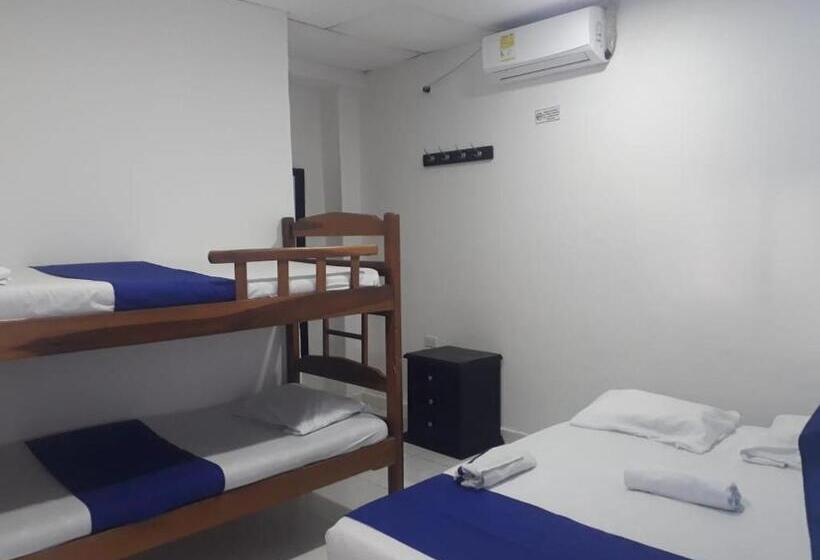 חדר משפחתי, Don Toño Tolú