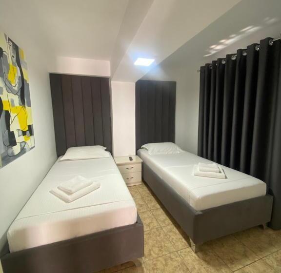 شقة غرفتين, Kuburi