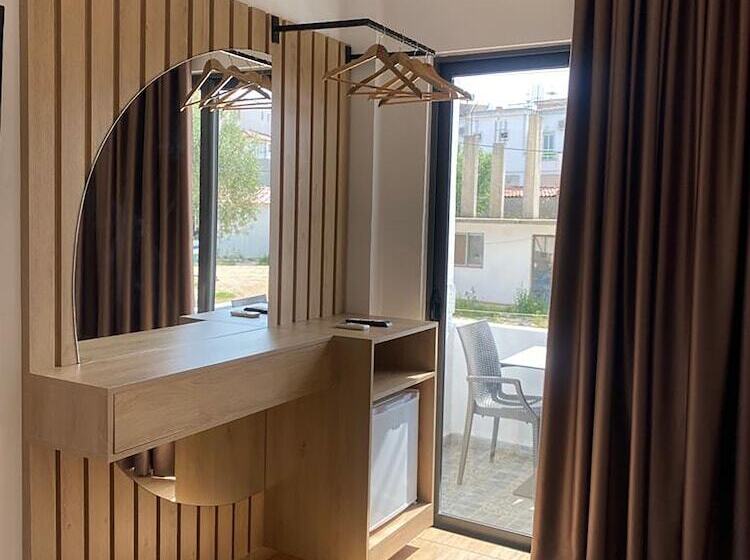 غرفة قياسية, Kuburi