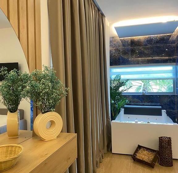 غرفة قياسية, Kuburi