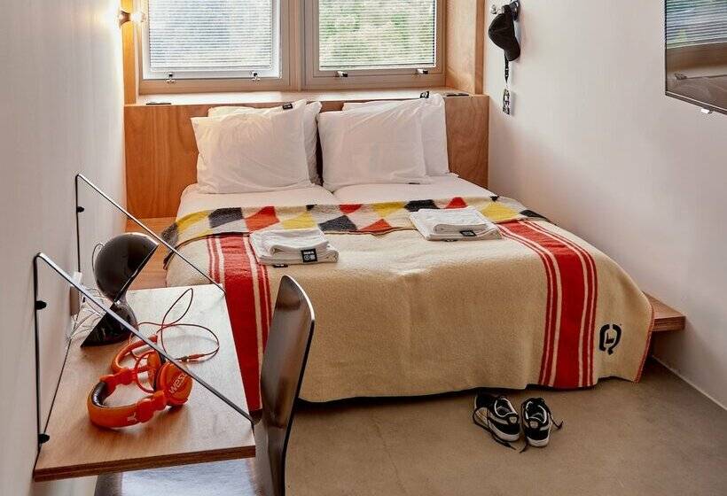 Номер Стандарт, Qfactory