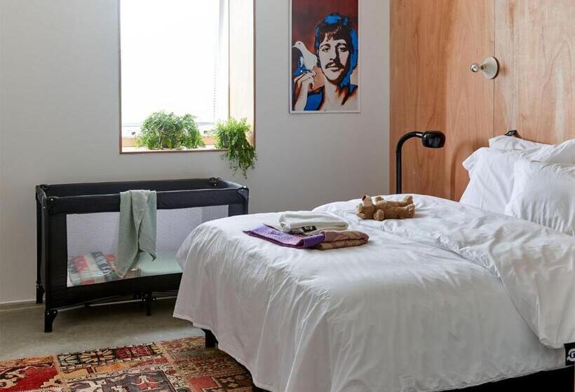 Номер Стандарт, Qfactory