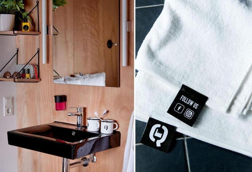 Номер Deluxe, Qfactory