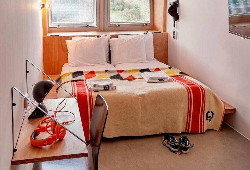 Номер Стандарт, Qfactory