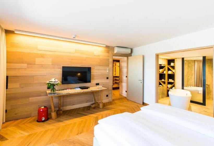 Люкс, Reiters Finest Family