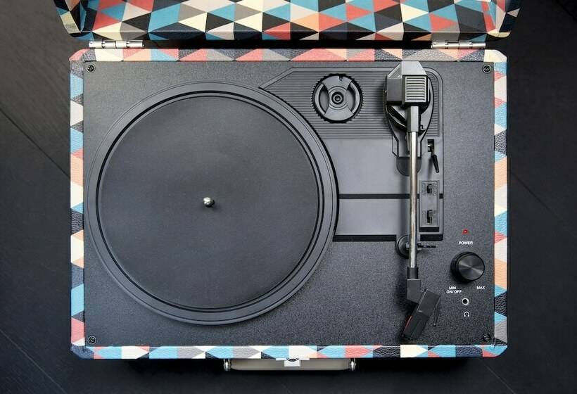 اتاق لوکس, The Highland House