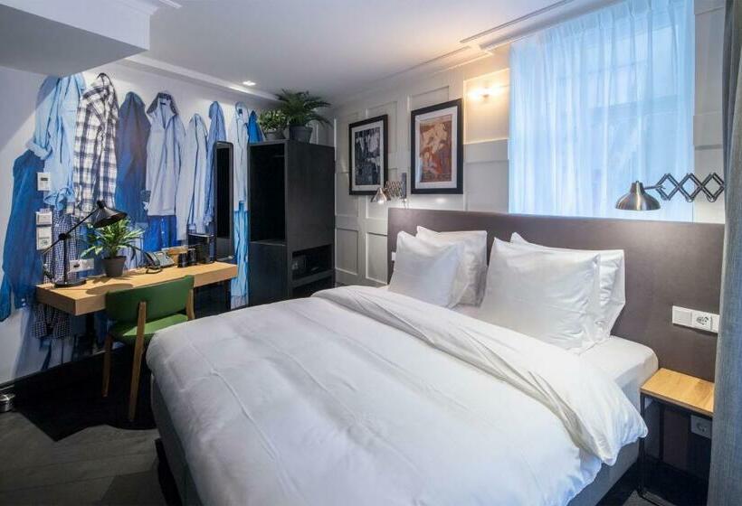 Quarto Deluxe, The Highland House