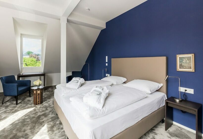 سوییت, Villa Grunewald