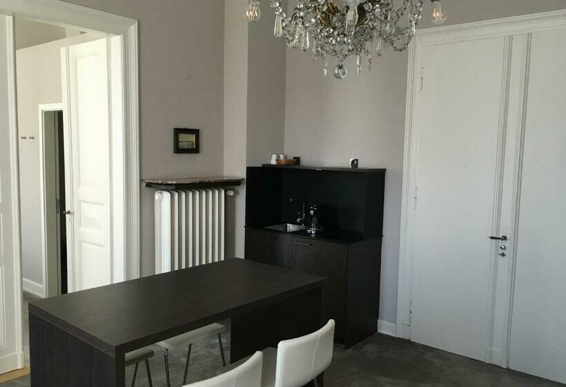 سوییت, Villa Grunewald