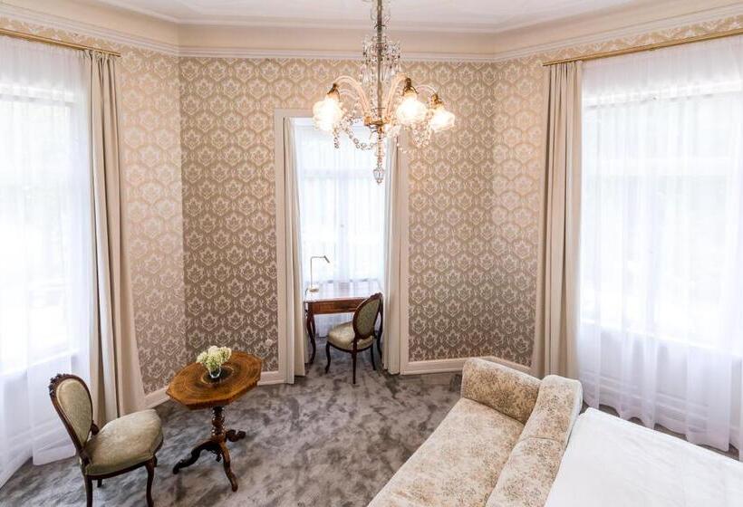 اتاق لوکس, Villa Grunewald