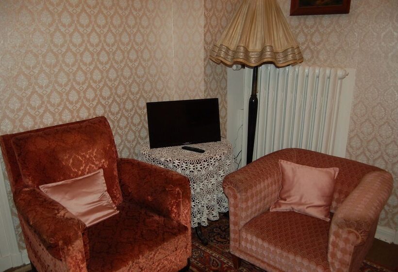 Quarto Estandar, Villa Grunewald