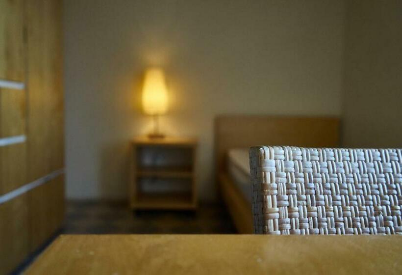 اتاق استاندارد یک تخته با سرویس بهداشتی مشترک, Magnolfi Nuovo