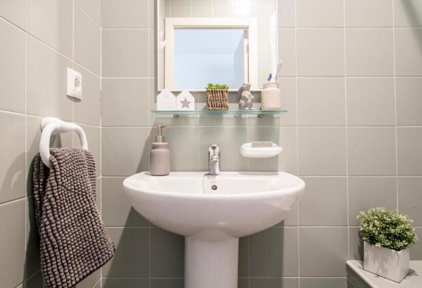 클래식 스튜디오, Residencia Universitaria As Burgas