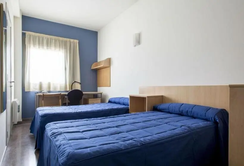 اتاق استاندارد چهار تخته, Residencia Universitaria As Burgas