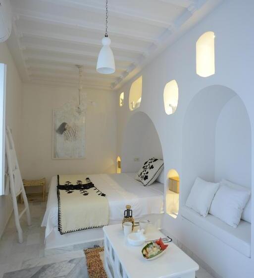 سوییت, Dar Antonia