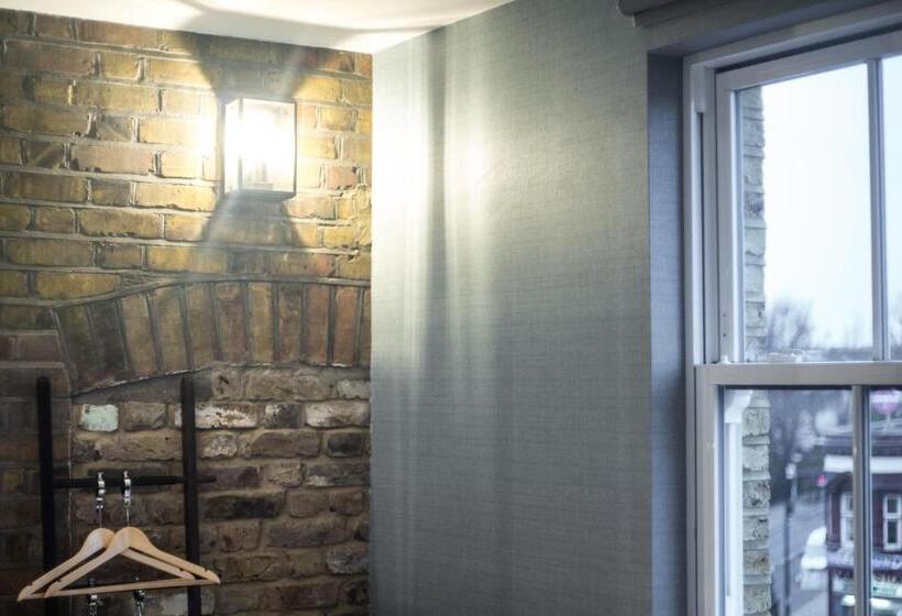 Deluxe-huone, Camden Enterprise