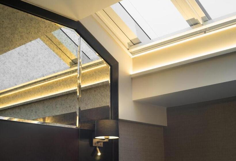 Superior-huone, Camden Enterprise