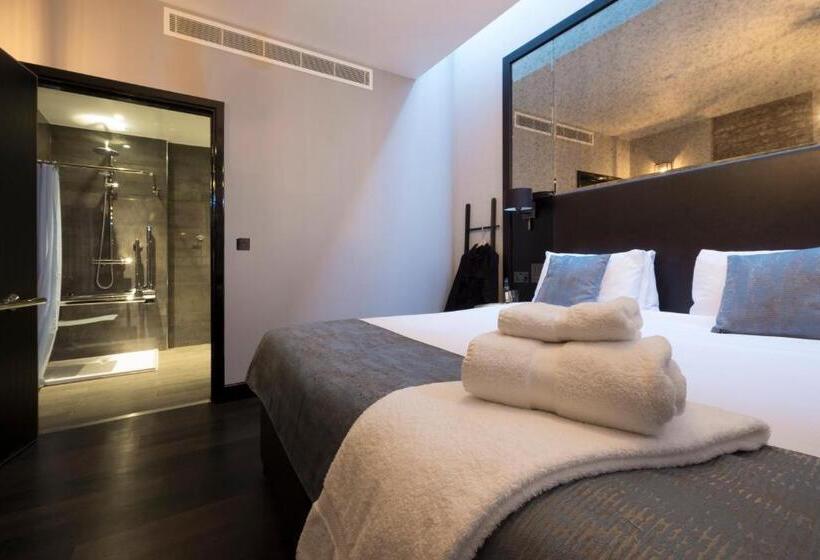 Superior-invahuone, Camden Enterprise