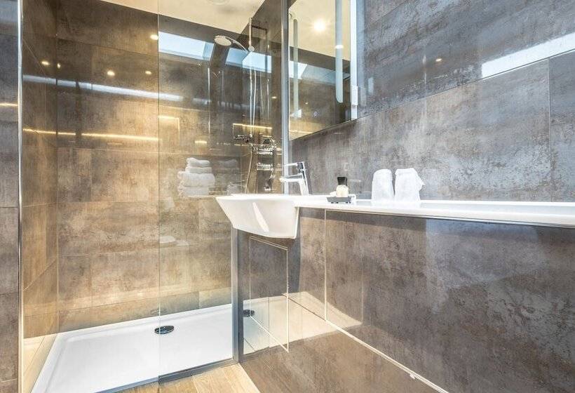 Deluxe-huone, Camden Enterprise