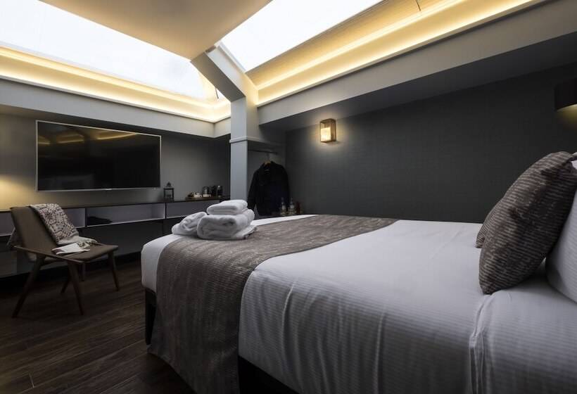 Superior-huone, Camden Enterprise