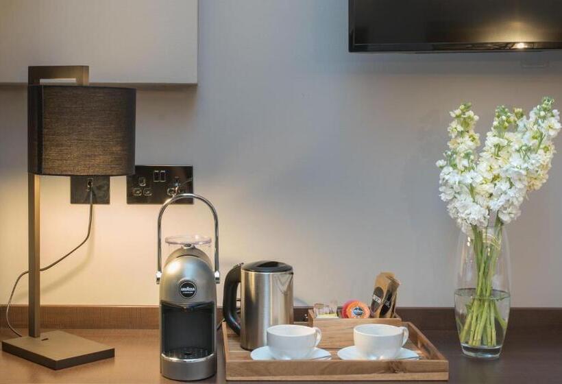 Superior-huone, Camden Enterprise