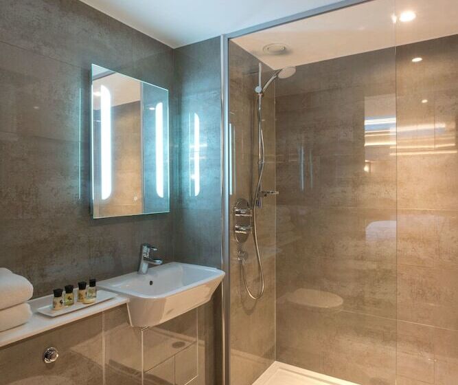 Superior-huone, Camden Enterprise