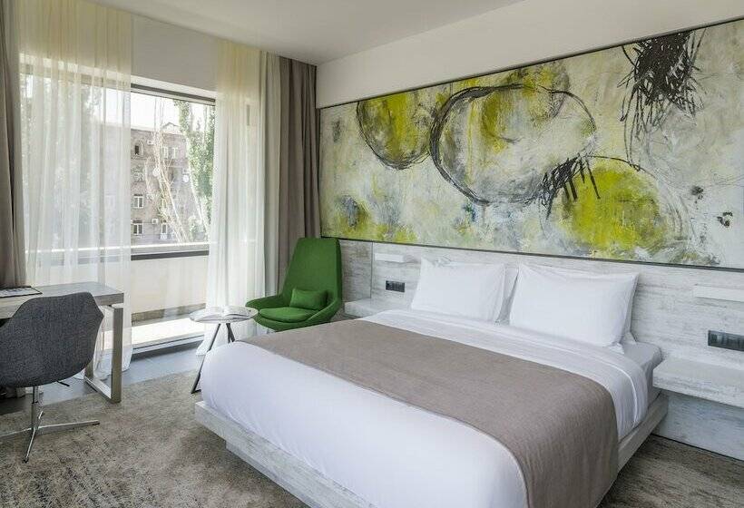 스탠다드 룸 킹사이즈 침대, Messier 53 Hotel Yerevan