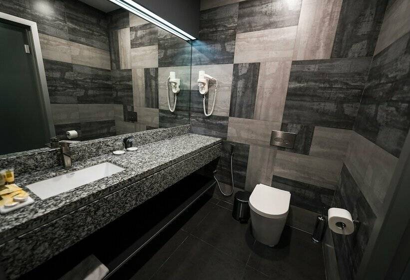 스탠다드 룸 킹사이즈 침대, Messier 53 Hotel Yerevan