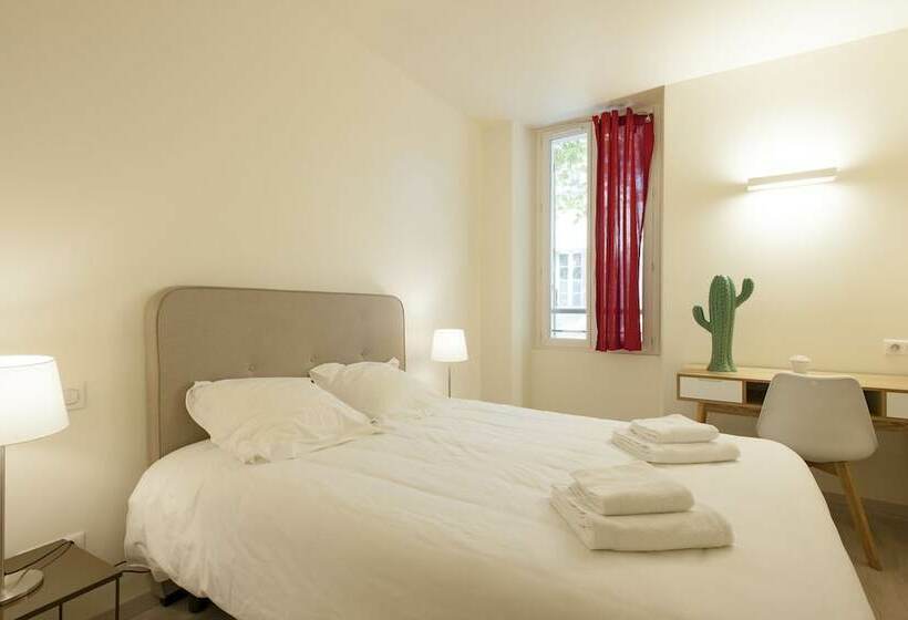 غرفة قياسية, Restaurant Des Maures