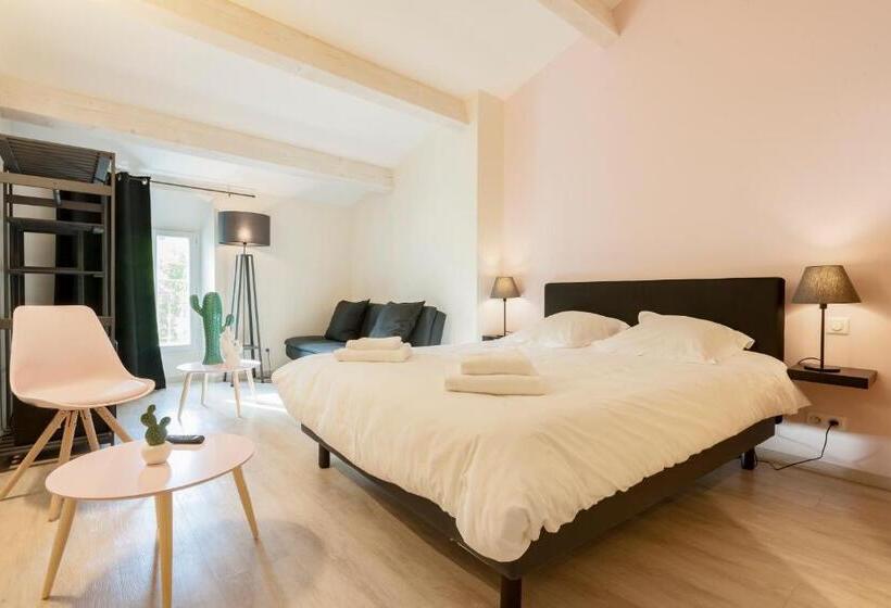 スーペリアールーム, Restaurant Des Maures