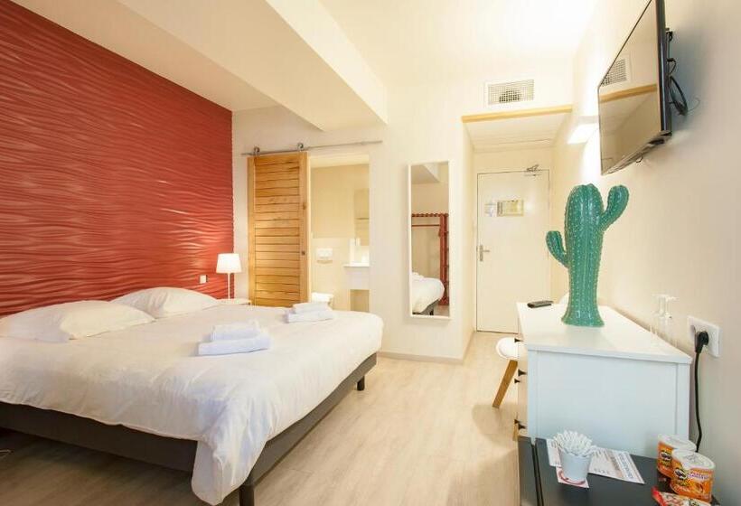 غرفة سوبيريور, Restaurant Des Maures