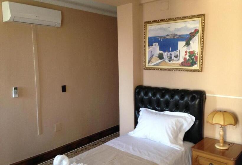 اتاق پنج‌تخته استاندارد, Vila Mano