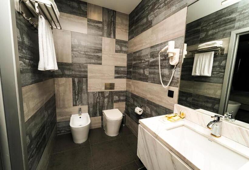 스탠다드 룸 킹사이즈 침대, Messier 53 Hotel Yerevan