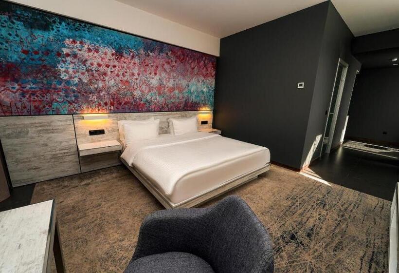스탠다드 룸 킹사이즈 침대, Messier 53 Hotel Yerevan