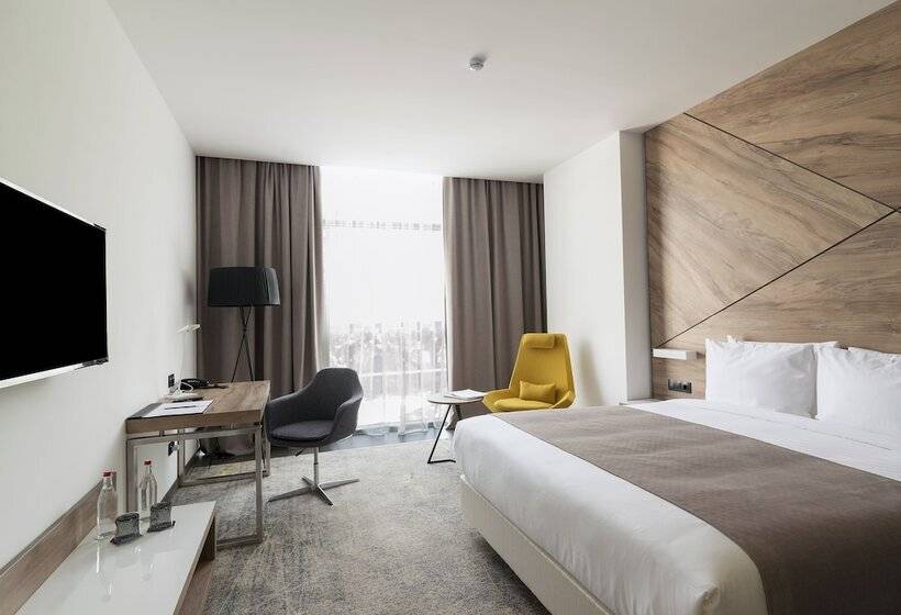 디럭스 룸 킹사이즈 침대, Messier 53 Hotel Yerevan