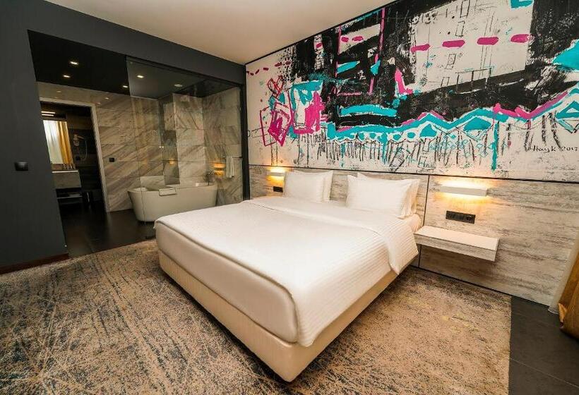 스탠다드 룸 킹사이즈 침대, Messier 53 Hotel Yerevan