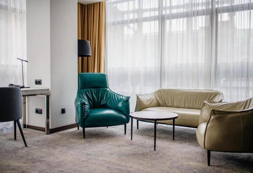 스탠다드 룸 킹사이즈 침대, Messier 53 Hotel Yerevan