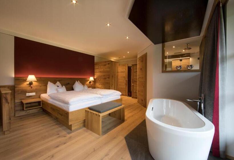 Sviitti Vuoristonäkymä, Postgasthof, Hotel Rote Wand