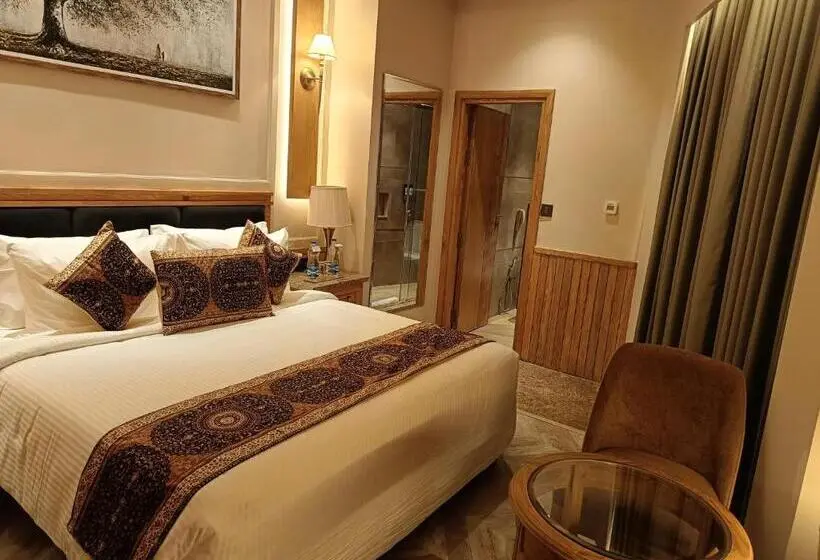 ファミリールーム, Presidium Sarovar Premiere Dalhousie