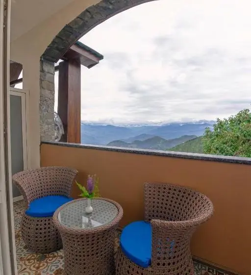 Premium room with view, Presidium Sarovar Premiere Dalhousie