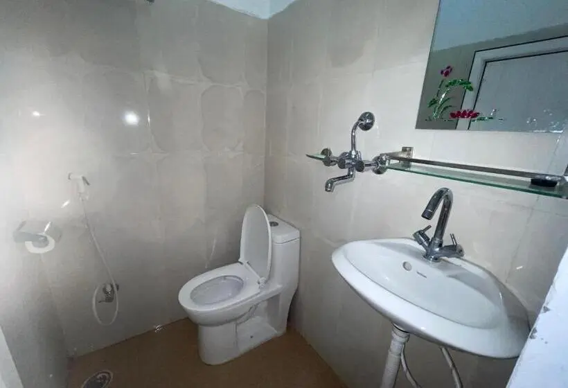 اتاق استاندارد با چشمانداز دریاچه, Yuriko Guest House