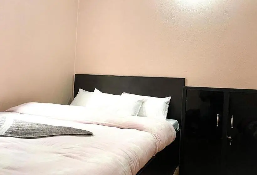 اتاق استاندارد با چشمانداز دریاچه, Yuriko Guest House