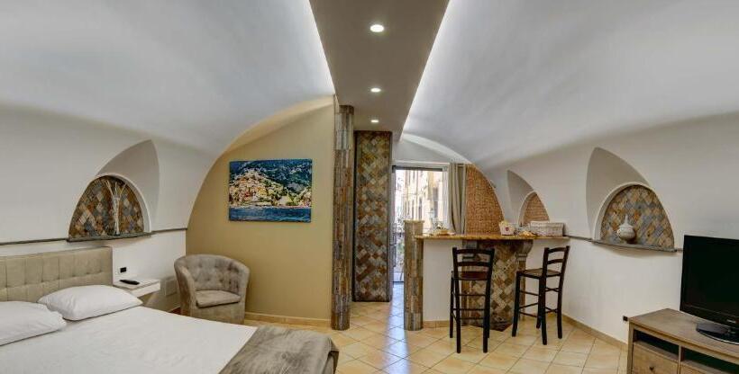 Quarto Estandar com Sacada, Cuore Di Sorrento Suites