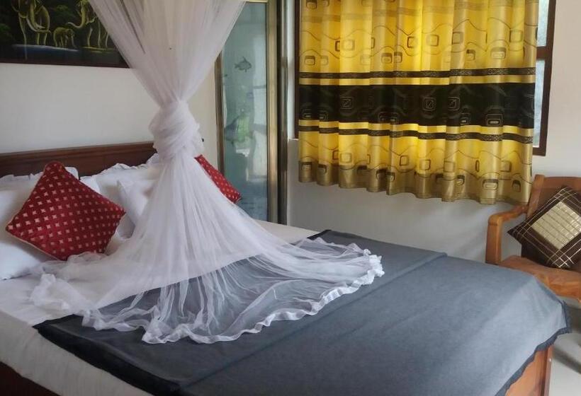 Cameră Economică, Freedom Lodge Ella