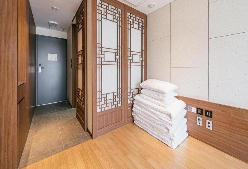 スタンダードトリプルルーム, Air City Jeju